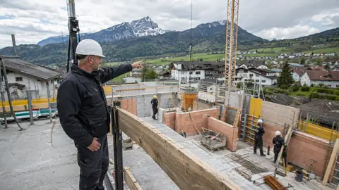 KI-generiertes Beispielbild für das Gewerbe Baumeister – Lueckl Bau GmbH